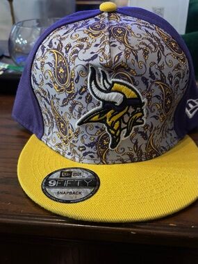 Minnesota Vikings New Era 9FIFTY Snapback Hat Paisley Purple Gold NFL Cap